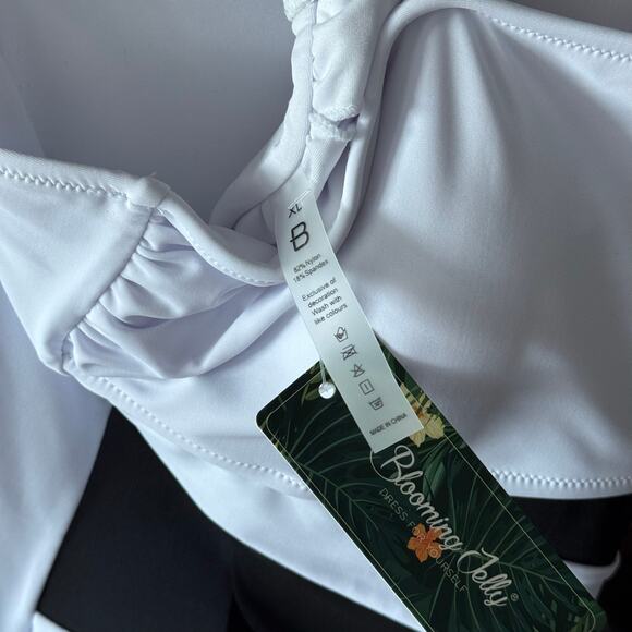 Blooming Jelly Black White One Shoulder Mesh Panel One Piece Swimsuit Women’s XL - Picture 5 of 6